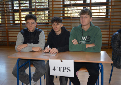 j16