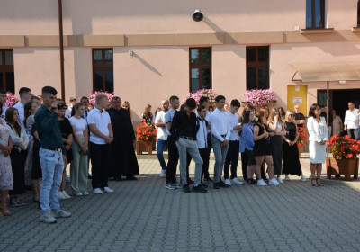 6r2